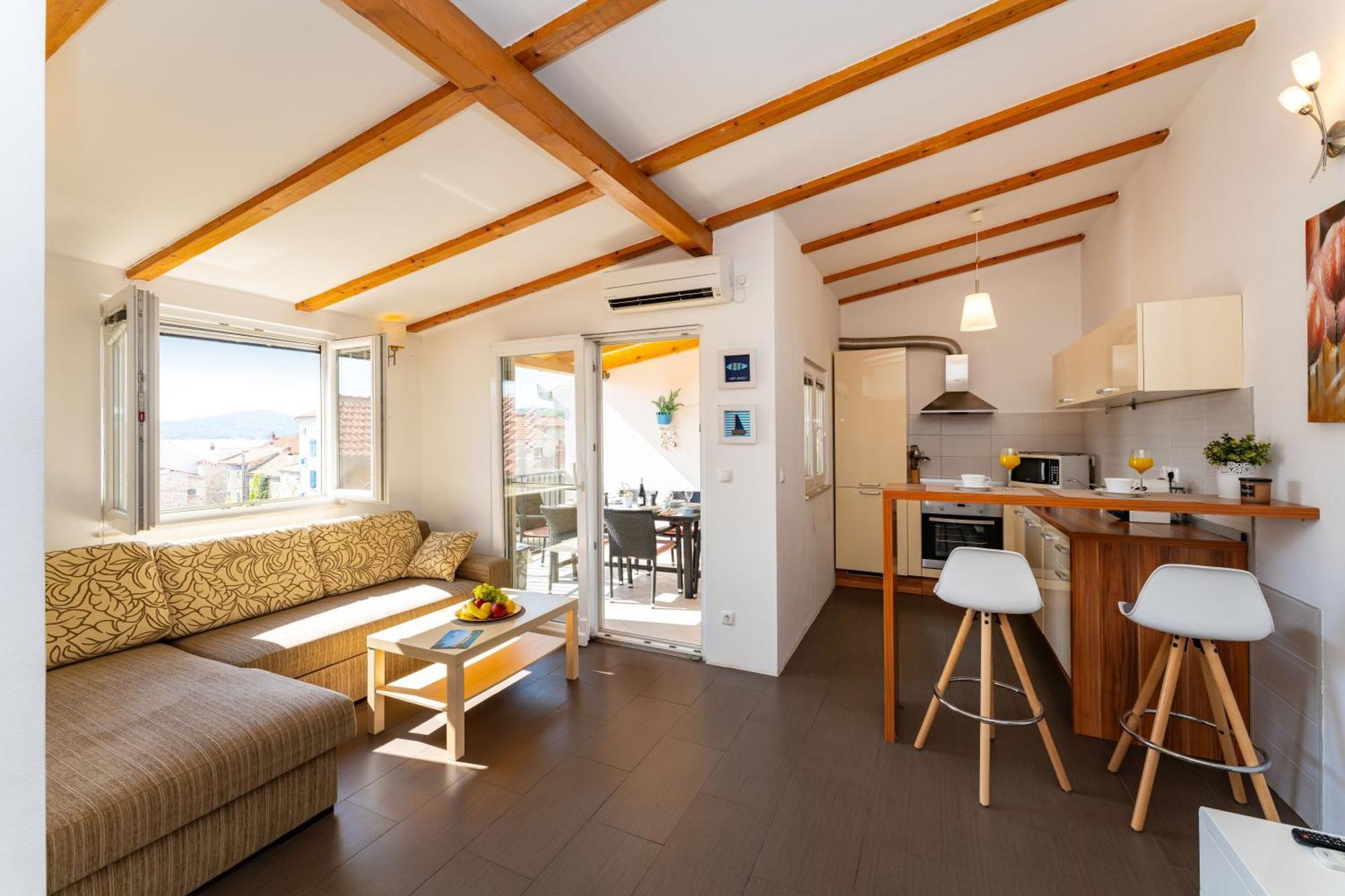 Apartmenthouse Ivana เบทินา ภายนอก รูปภาพ