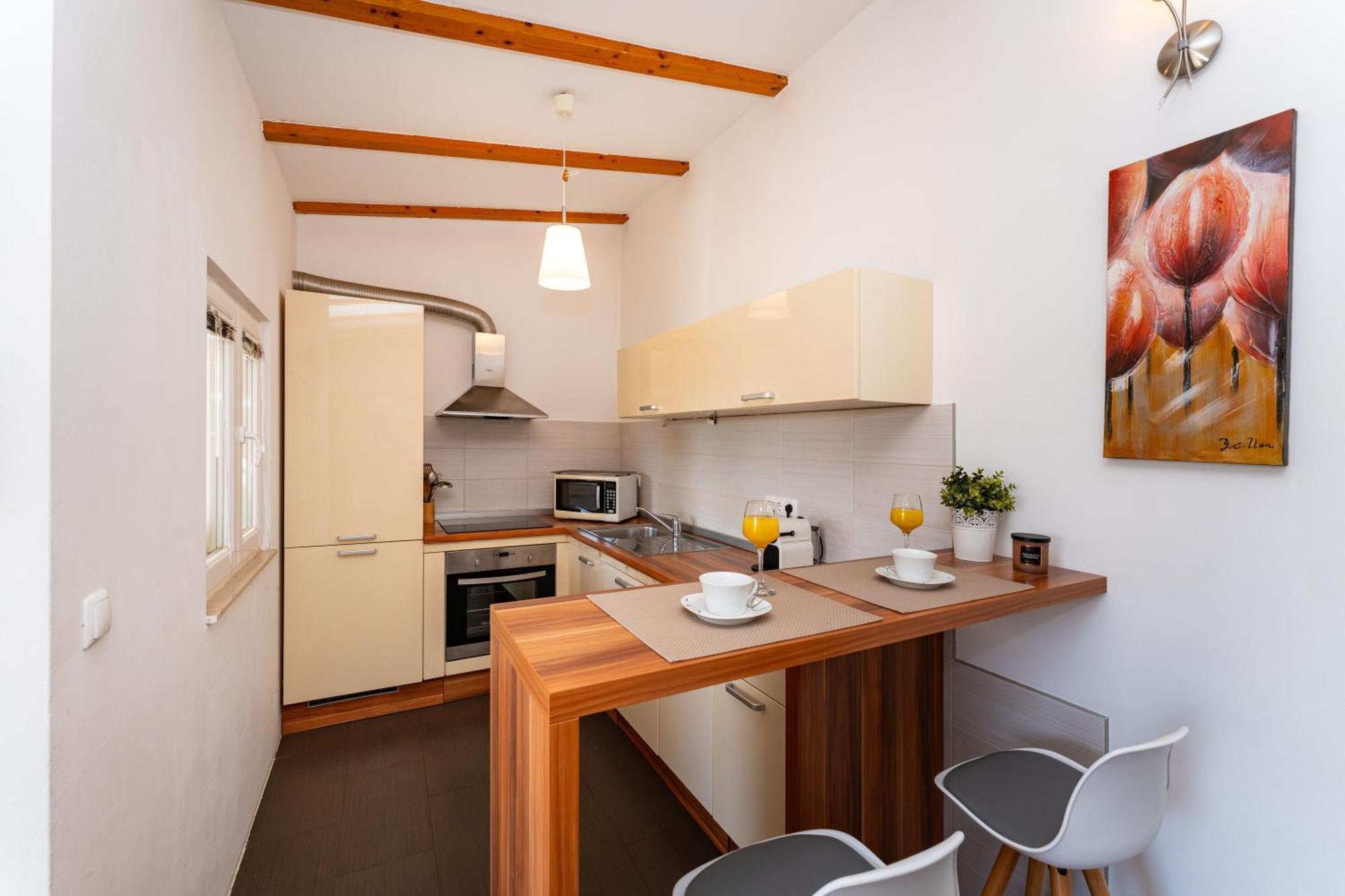 Apartmenthouse Ivana เบทินา ภายนอก รูปภาพ