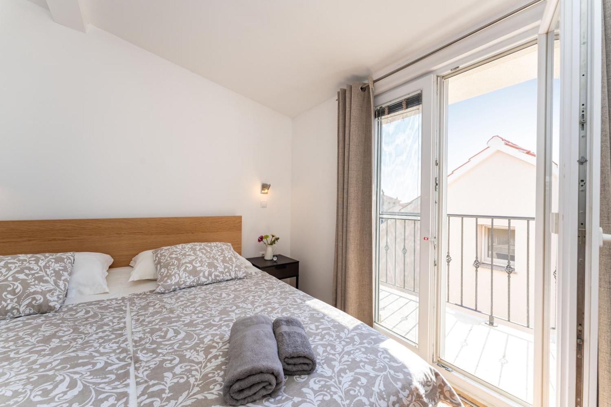 Apartmenthouse Ivana เบทินา ภายนอก รูปภาพ