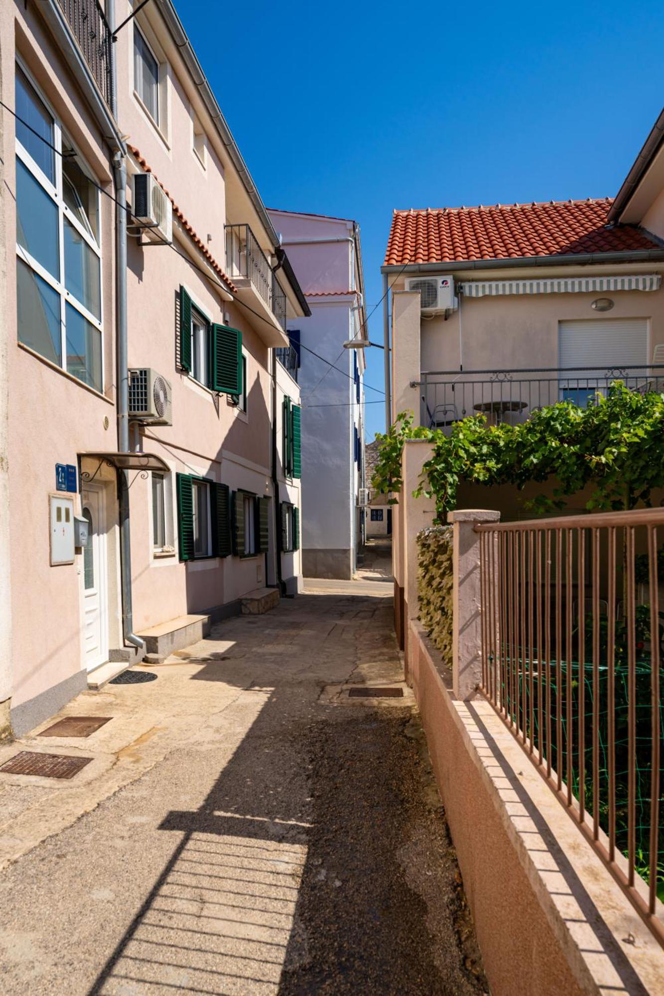 Apartmenthouse Ivana เบทินา ภายนอก รูปภาพ